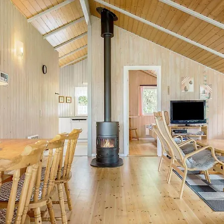 1412-aakirkeby-boesparken-12 Holiday home *