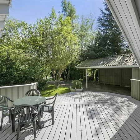1412-aakirkeby-boesparken-12 Holiday home *